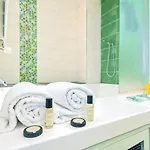 Guestready - Part Dieu Parisian Base *