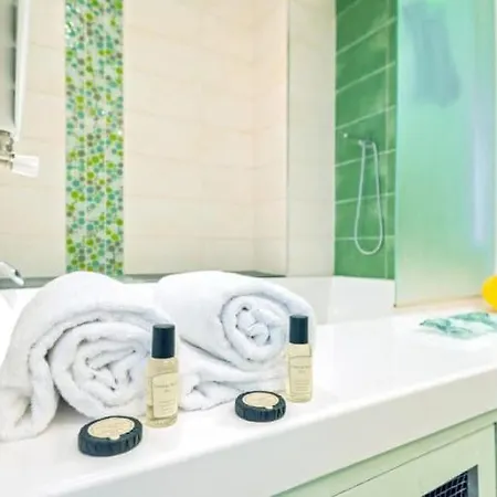 Guestready - Part Dieu Parisian Base *